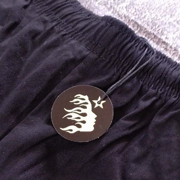 HELLSTAR PATH TO PARADISE 23:43 SHORTS - Picture 6 of 9